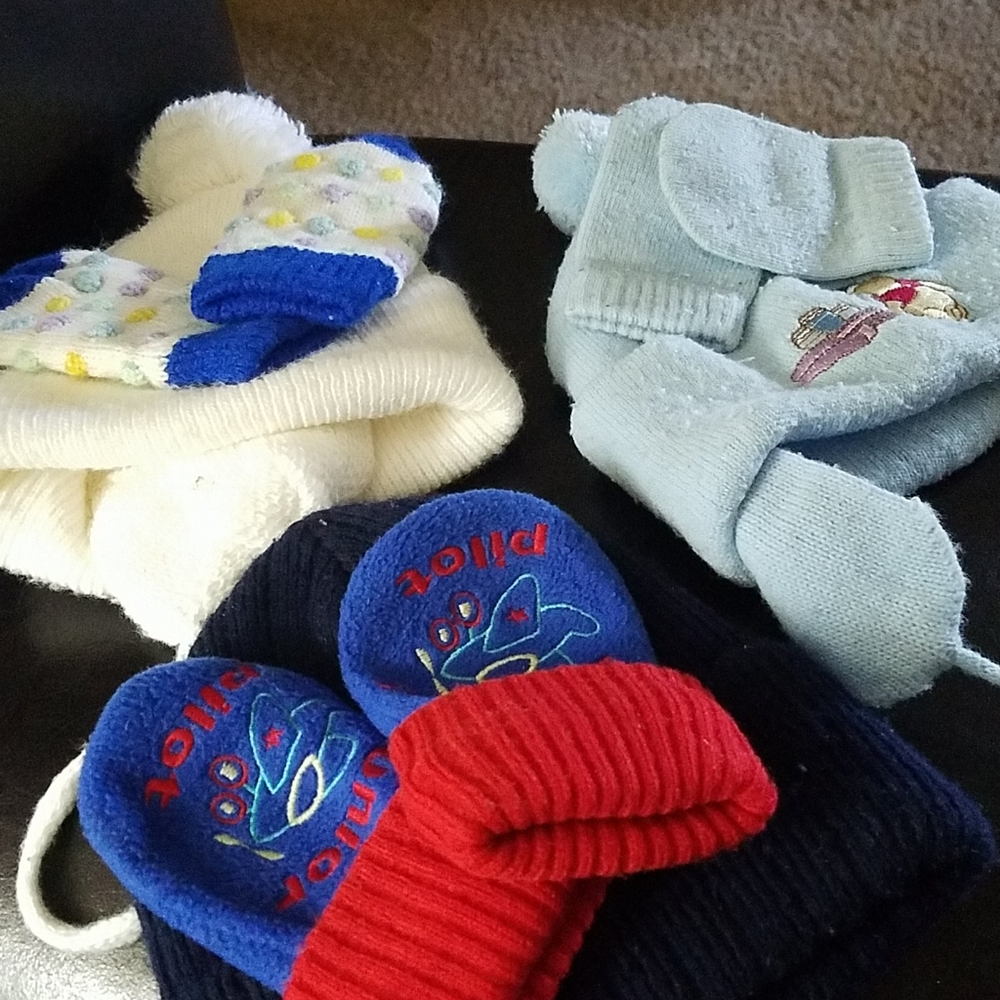 3 - hat and mitten sets